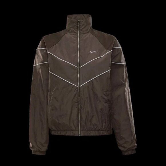 Nike Windrunner Women's Loose UV Woven Full-Zip Jacket FV6304-004, Size S (New) - Picture 13 of 14